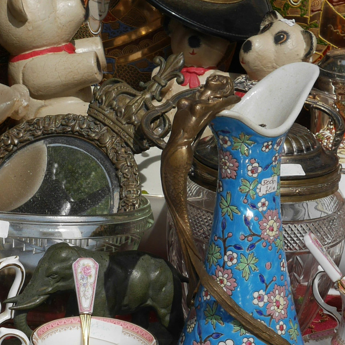 Tchotchkes in Action
